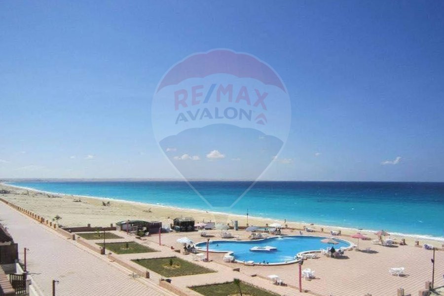 Chalet for sale (Al Gawhara - Ras El-Hekma) 80 m