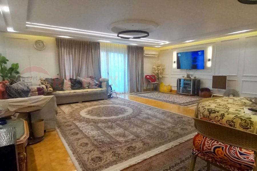 Apartment for sale 270 m Smouha (First Albert St.)