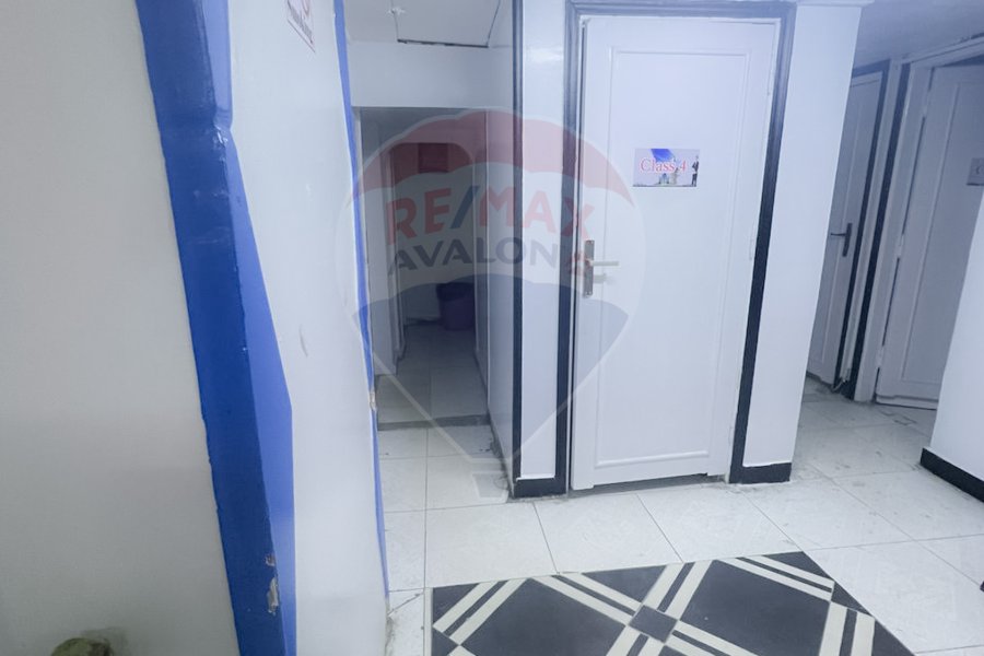 Mezzan for sale 400 m Al Ibrahimiyah (Abd El-Moneim Sanad St)