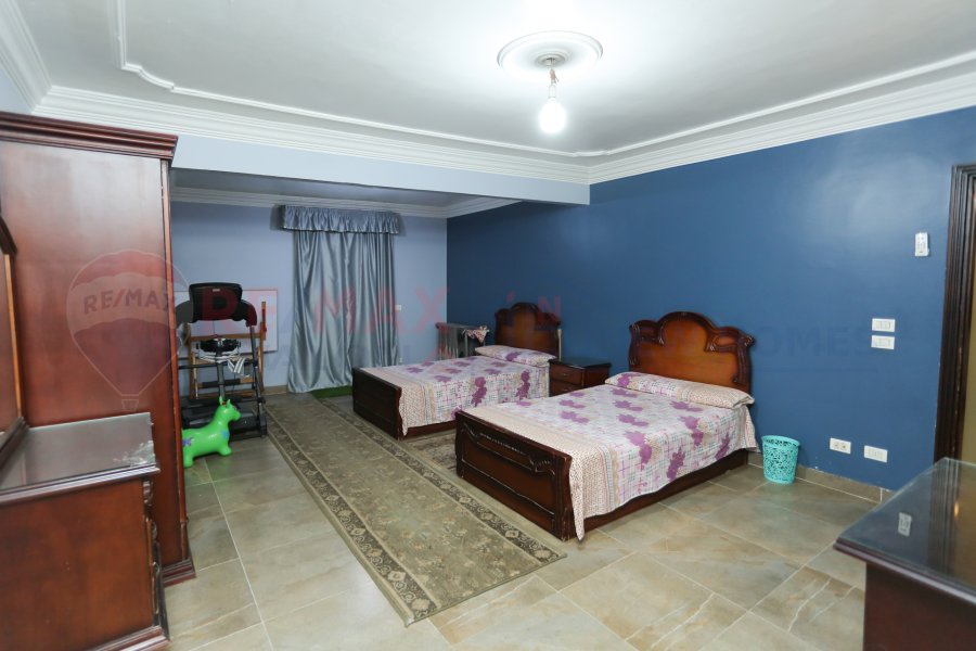 Apartment for sale 250 m Sporting (Port Said main st.)