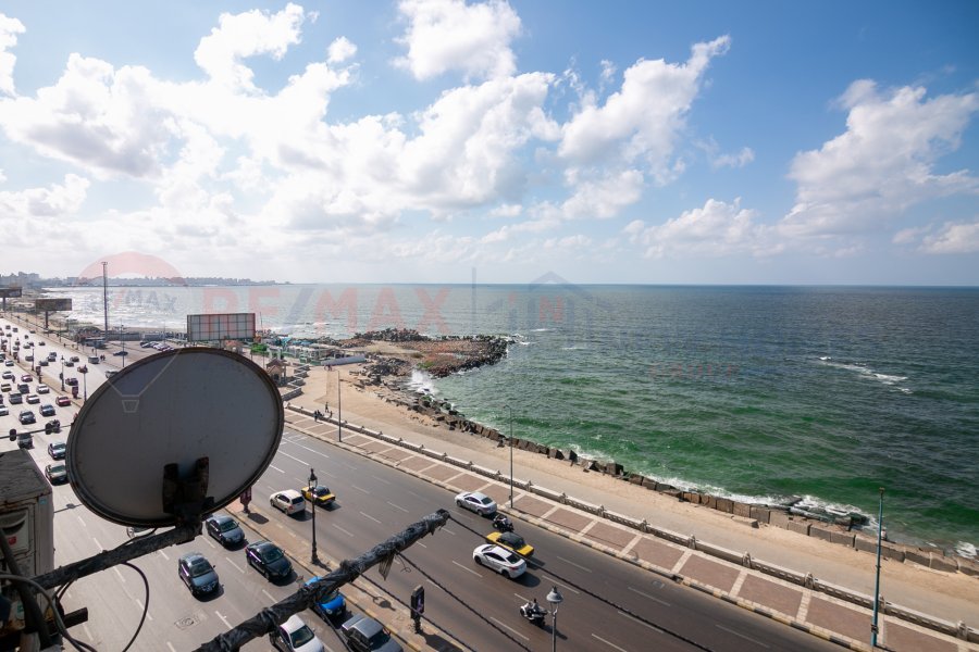 Apartment for sale 125 m Cleopatra (directly on the sea)-1
