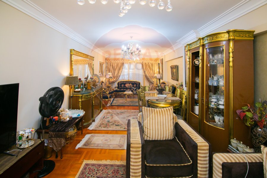Apartment for sale 208 m Roushdy (Ahmed Shawky St.)