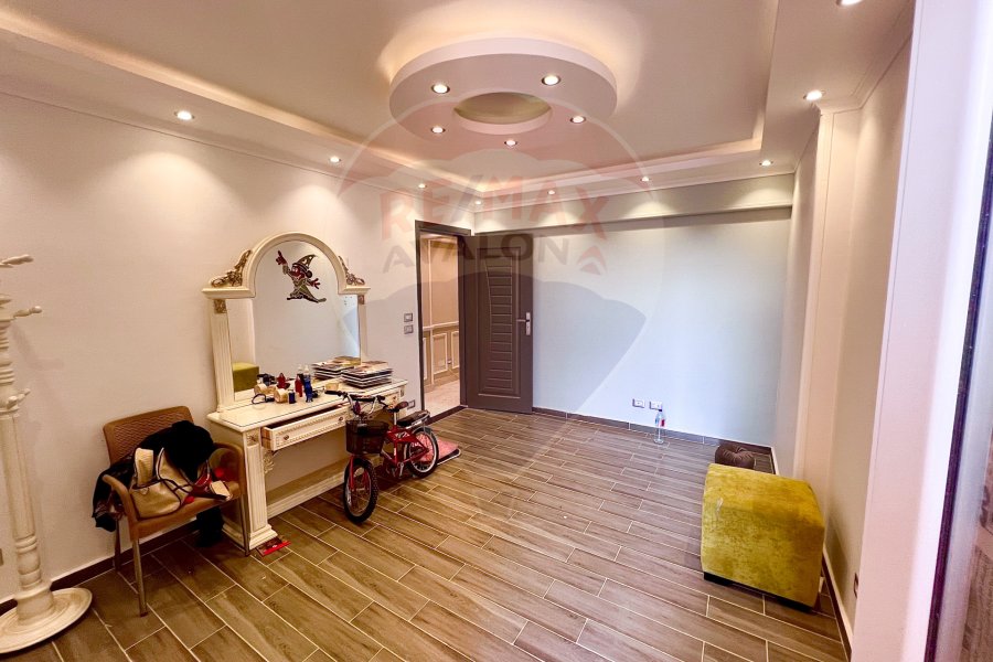 Apartment for rent 165 m New Smouha (Alex Start Compound)