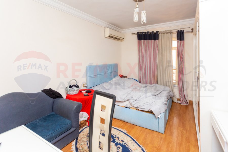 Apartment for sale 210 m Saba Pasha (steps from Abu Qir Street)