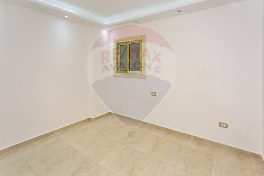 Licensed apartment for sale 120 m Smouha (compound in El Nasr St.)