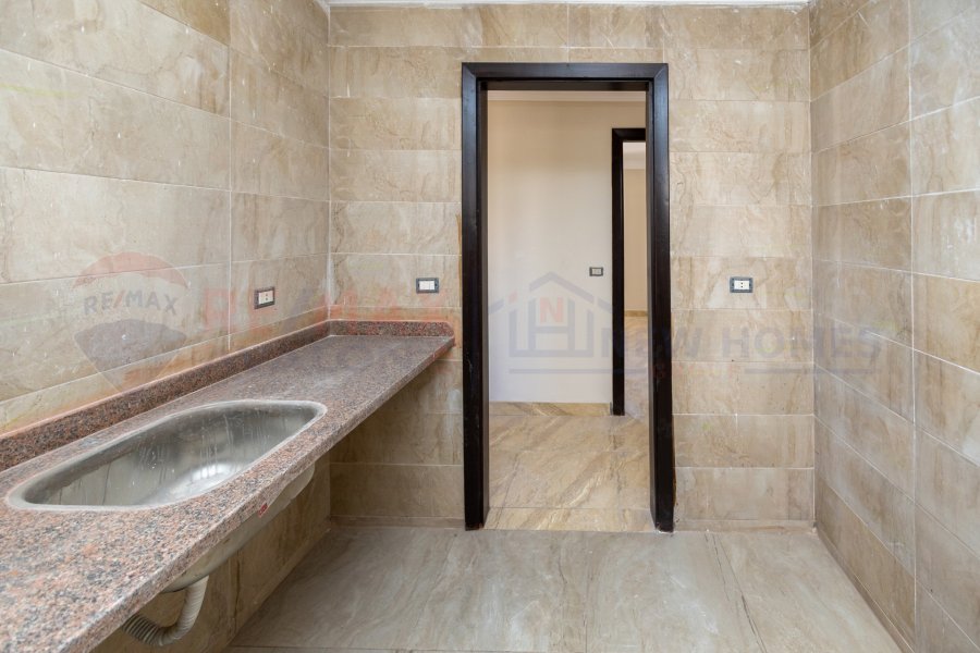 Apartment for rent 185 m Al-Ibrahimia (steps from Sporting Club)