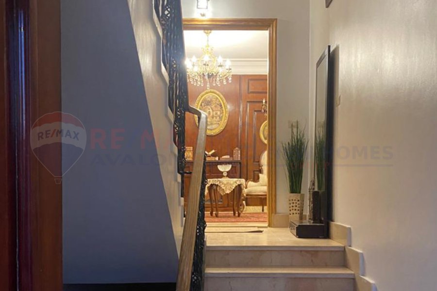 Villa for sale (La Vida Compound) El Bustan 6th of October 600 m