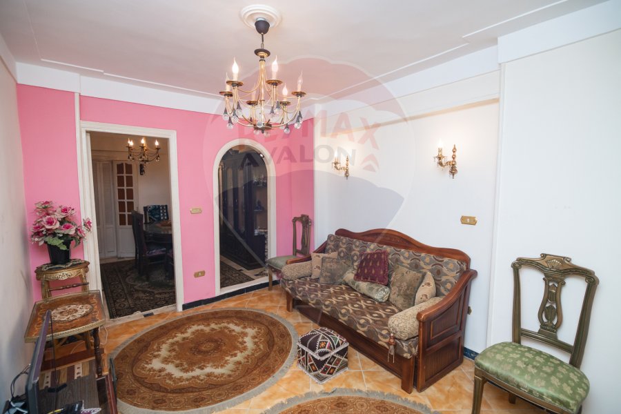Apartment for sale 90 m sidi gaber (Steps from Marshal Street)