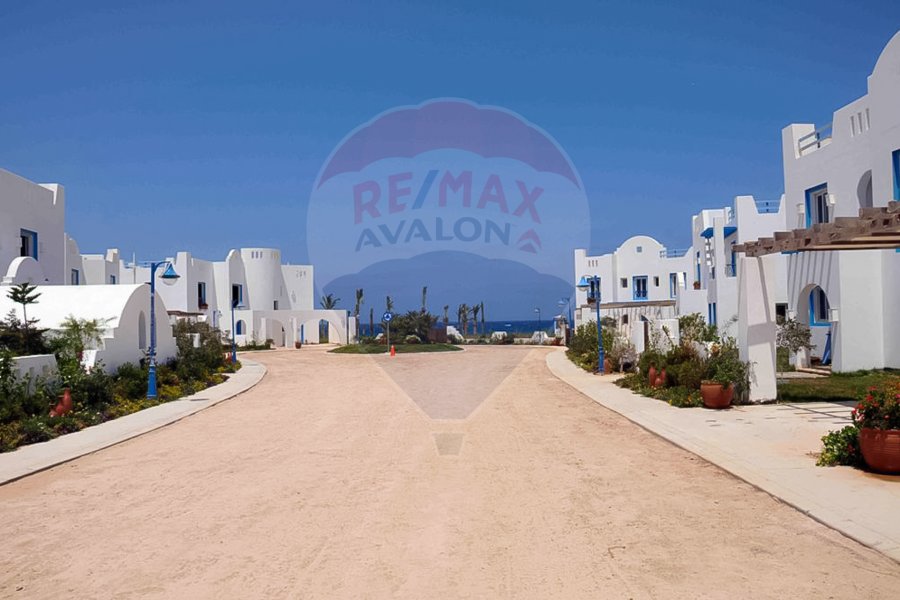 Stand alone villa for sale (Mountain View - Scala Seafront phase) 210 m