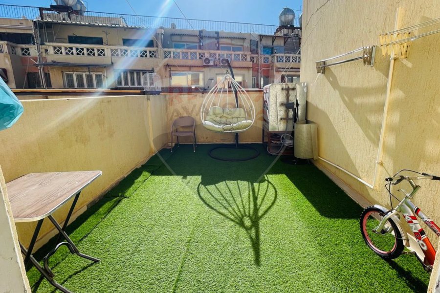 شقة للبيع 200 م سموحة (جراند فيل)