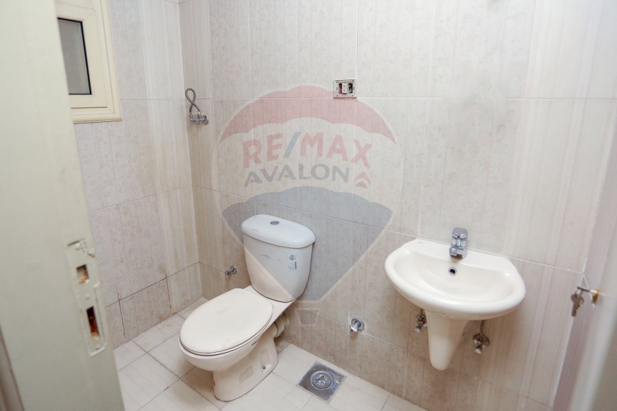 Mezzanine for Rent 825 m Smouha (Fawzy Moaz St.)