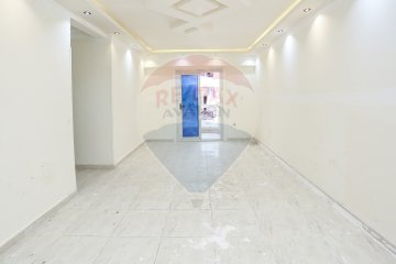 Apartment For Sale 140 m Smouha ( Sherif Ramzy St - Steps from Fawzi Moaz St )