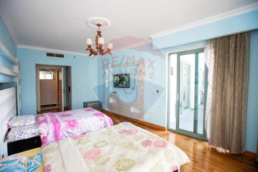 Furnished Apartment for rent  267 m San Stefano (Four Season)