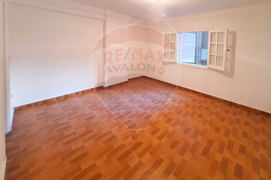Apartment for sale 130 m Smouha (El Nasr St.)