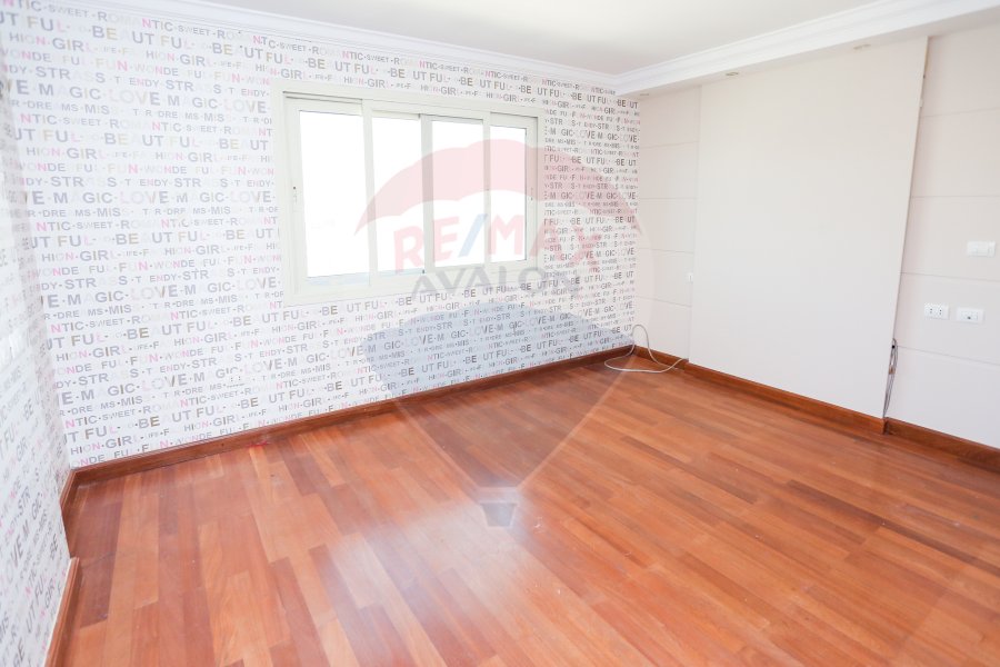 Apartment for rent 250 m Smouha (Solik Towers)