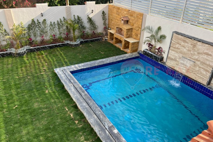 Stand alone villa for sale 520 m King Mariot (Mohamed Rashed St)