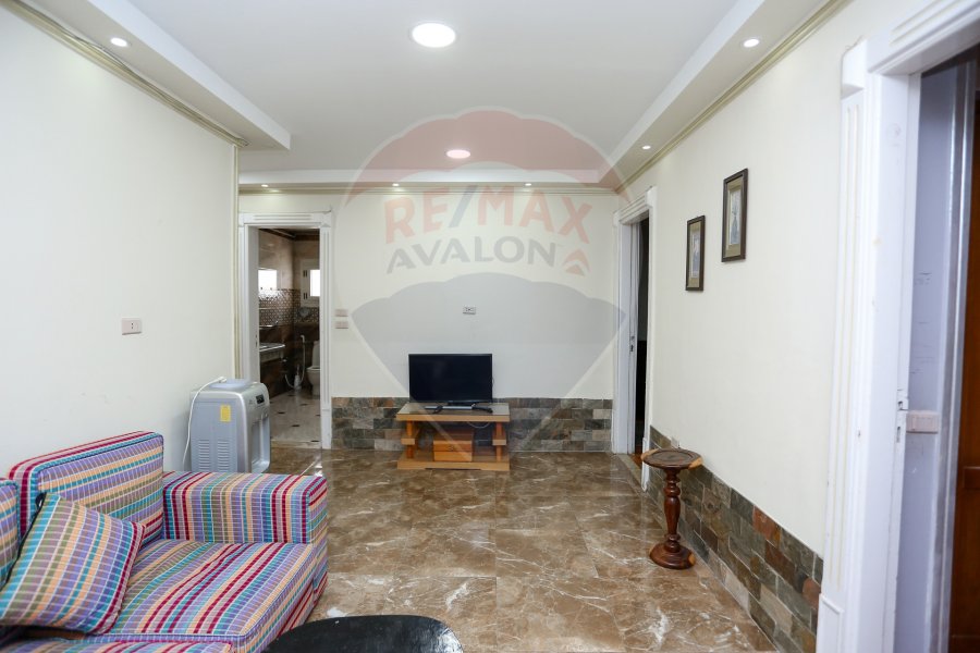 Apartment for rent 300 m Sidi Bishr (Next to Hilton)