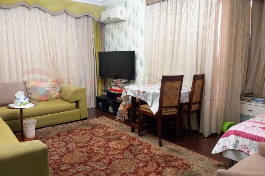 Apartment for sale 160 Bahri (directly on the sea)