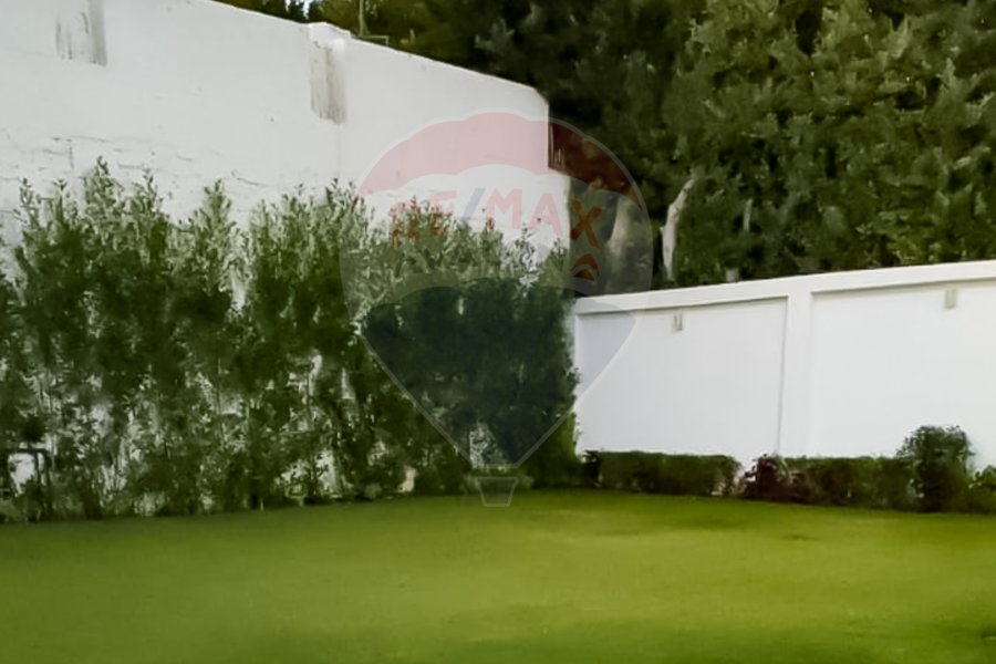 فيلا للبيع 150م + 350 حديقة - كينج مريوط (شارع محمد رشيد)