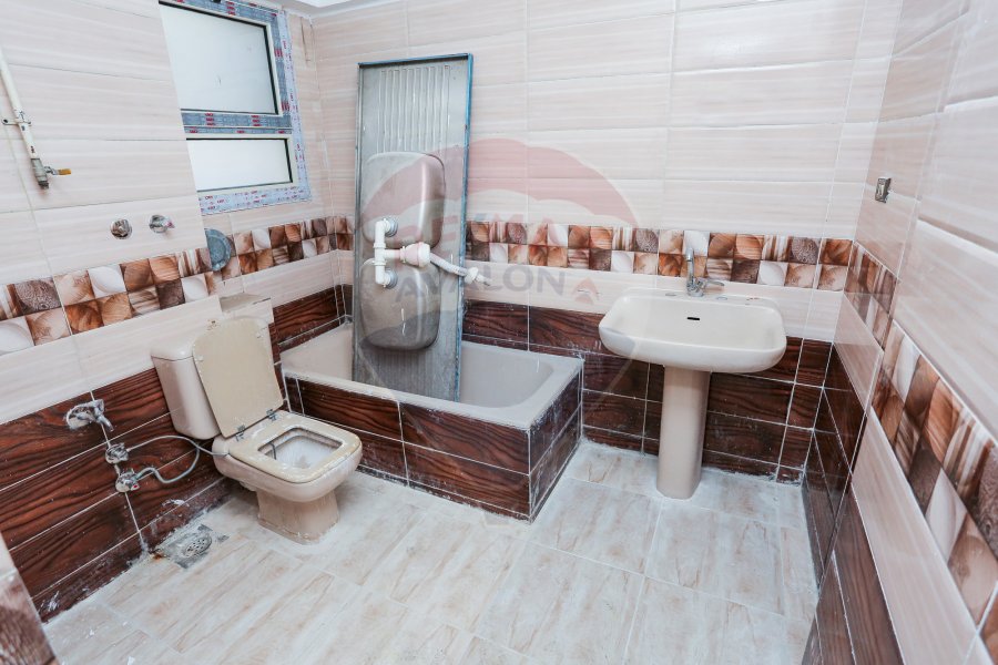 Apartment for sale 135 m Kafr Abdo ( Steps from Kiroseiz Mall Towers.)