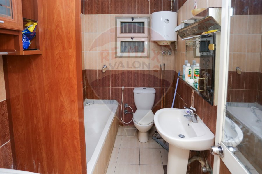 Apartment for sale 100 m Sidi Bishr (Khaled Ibn El Walid St)