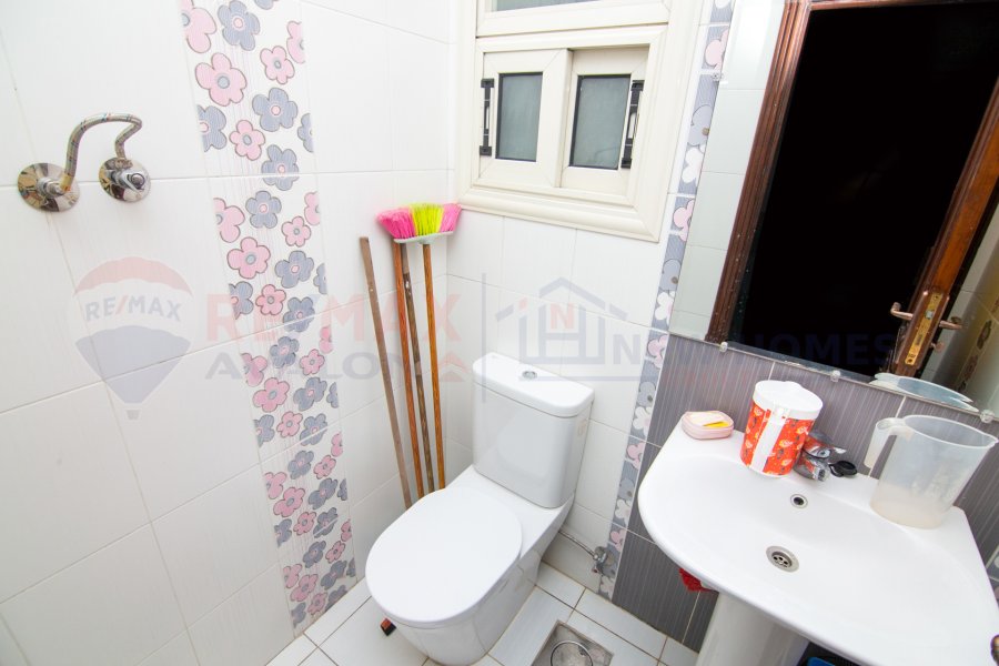 Apartment for sale 330 m Camp Caesar (Directly on the sea)