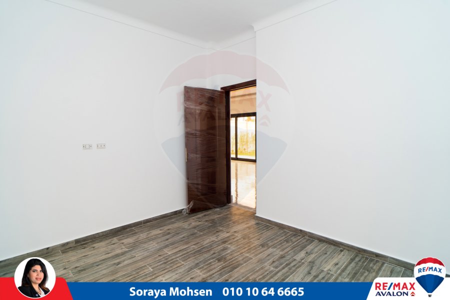 فيلا للبيع 300 م كينج مريوط (كومباوند الواحة الخضراء)