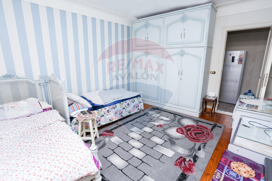 Apartment For Sale 235 m Gleem (Elezaa St.)