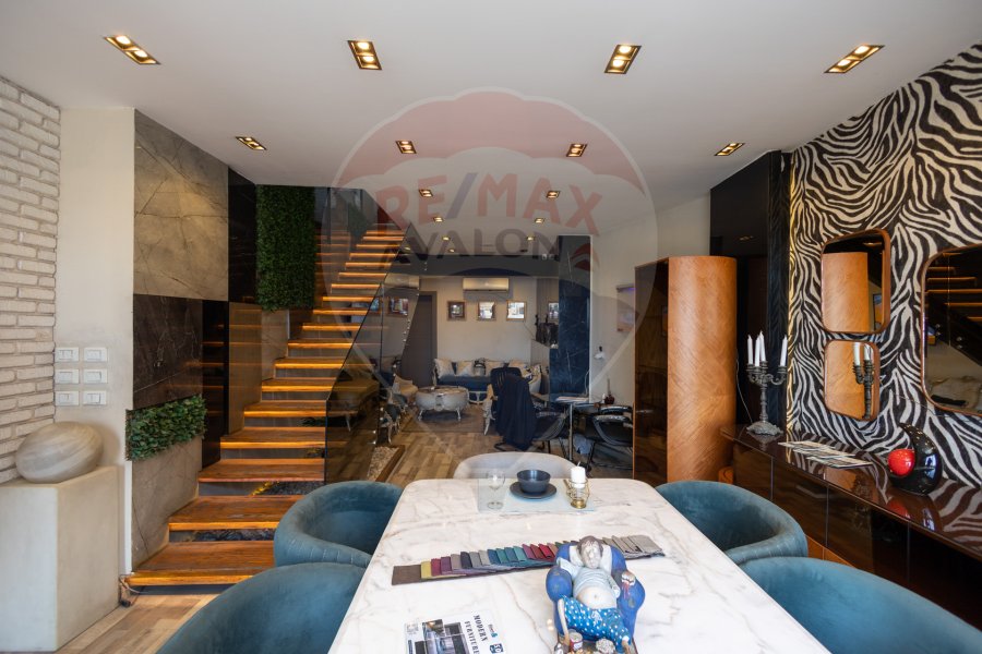 Shop + Mezzanine for sale 83 m + 100 m El Saraya (directly on the sea)