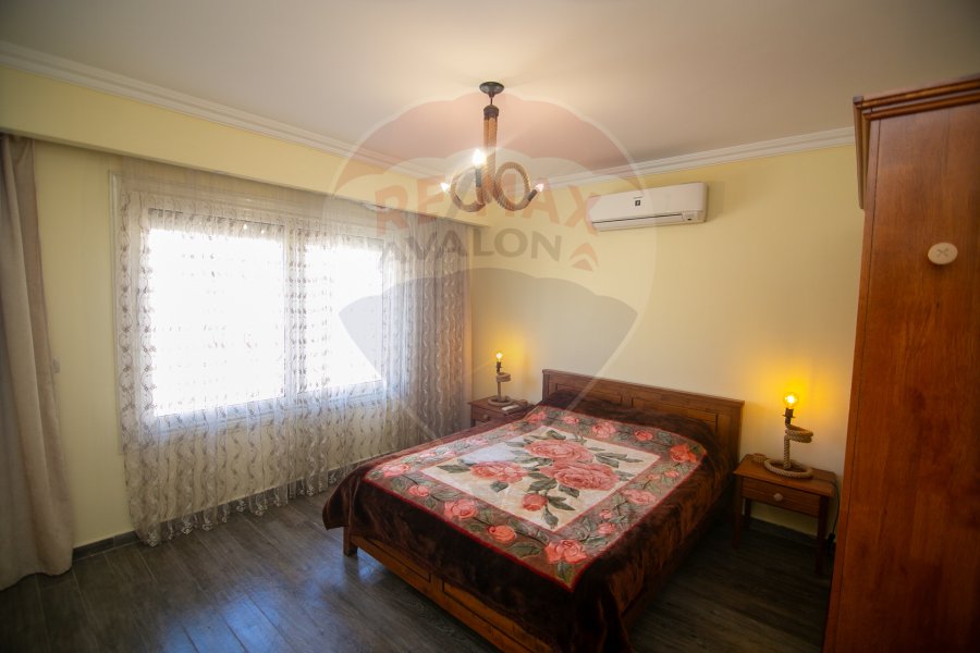 Town house villa for sale 205 m King Mariout (Alex west)