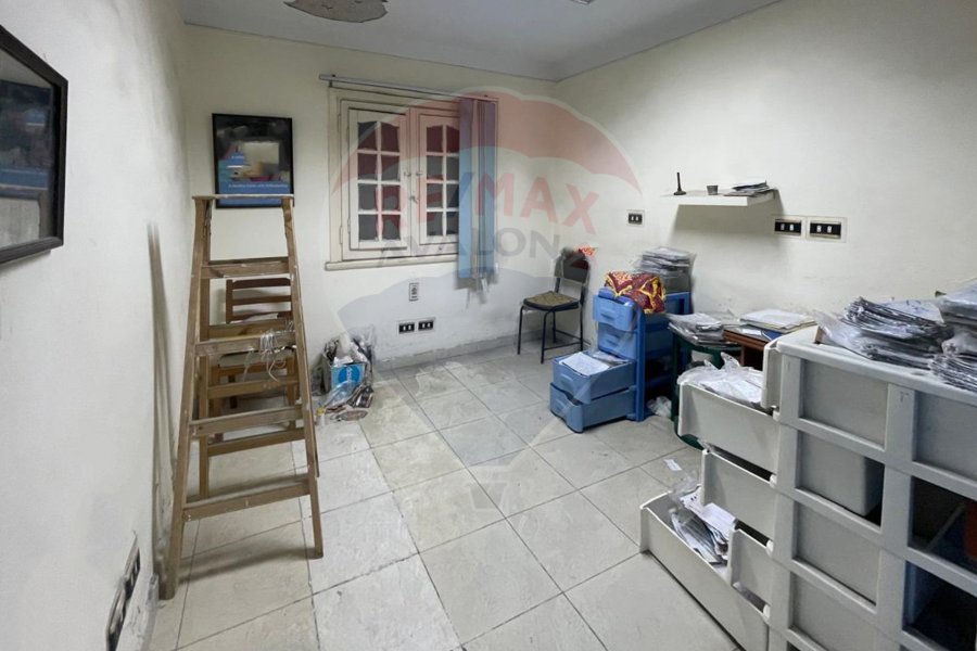 Clinic for sale 90 m Cleopatra (Directly on the Tram)