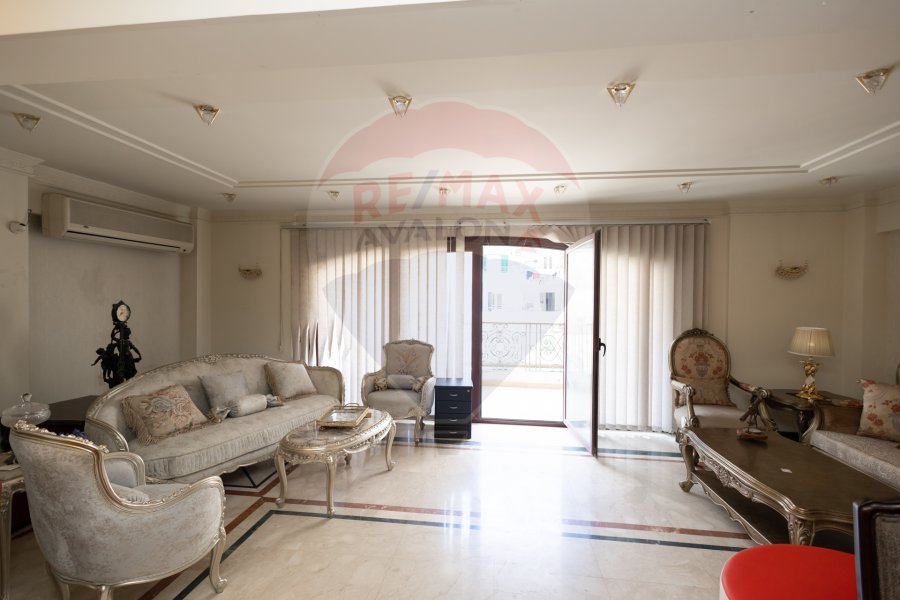 Apartment for sale 325 m Smouha (ِAlbert Al-Awal st. - brand building)