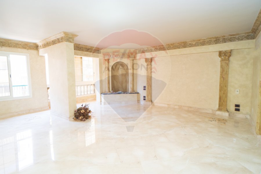Duplex apartment for sale 370 m Smouha (Mostafa Kamel St.)