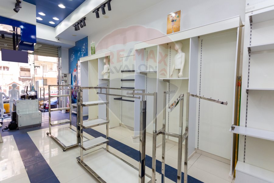 Shop for sale 40 m Louran (directly on the tram)