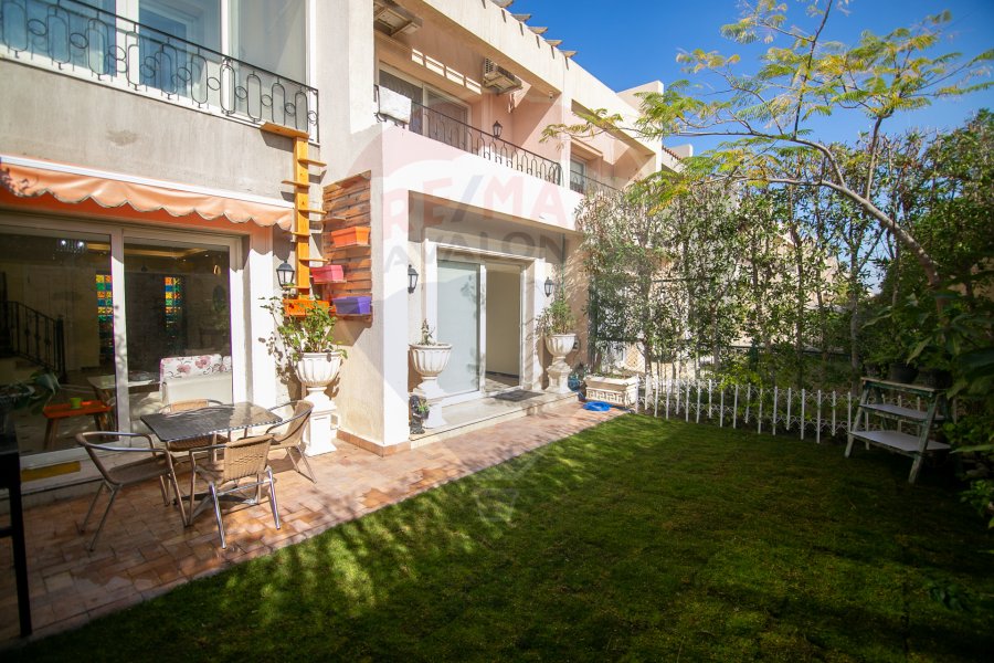 Town house villa for sale 205 m King Mariout (Alex west)