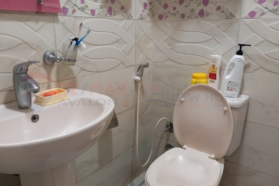Apartment for sale 160 Bahri (directly on the sea)