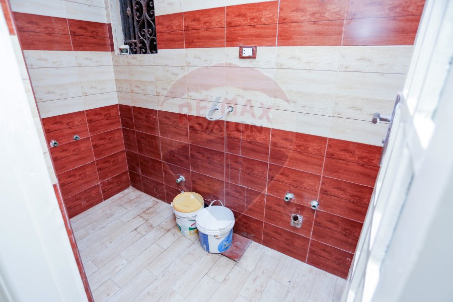 Apartment for sale 160 m Stanly (Branshed from the sea - Behind Sultana Stanly)