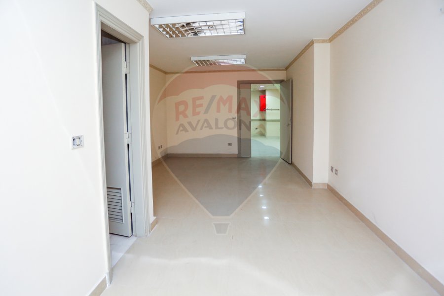 Mezzanine for Rent 825 m Smouha (Fawzy Moaz St.)