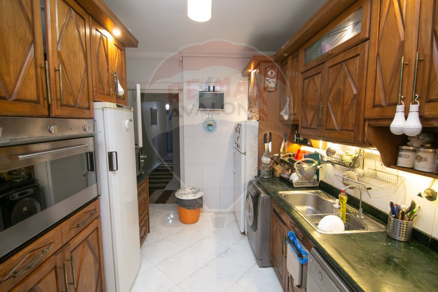 Apartment for sale 208 m Roushdy (Ahmed Shawky St.)