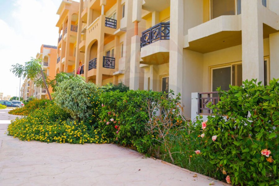 Chalet for sale (Emirates Heights) Ras El-Hekma 100 m