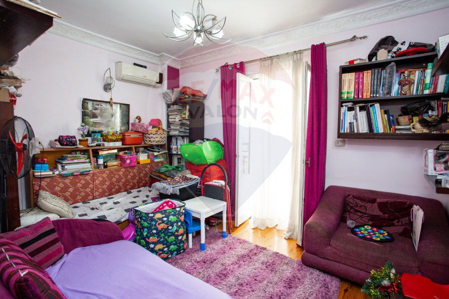 Apartment for sale 150 m Stanley (Abdul Hamid Al-Abadi Street - steps from the sea and the tram)