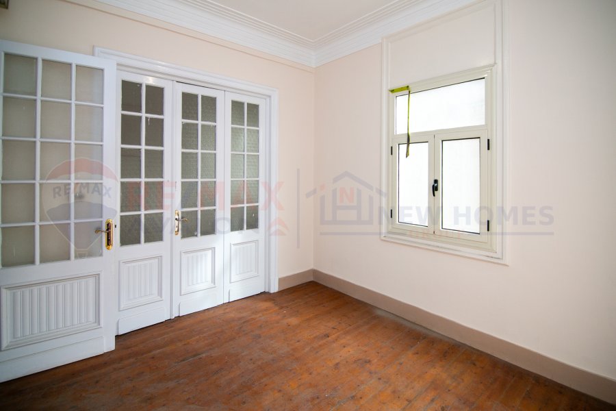 Apartment for sale 100 m Sporting (Both sides of the sea)