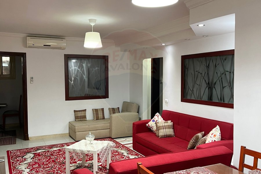 شقة للايجار المفروش  100 م سموحة (عمارات توب هاوس)- أول سكن