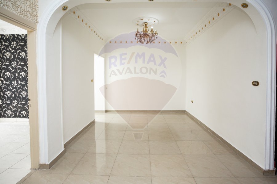 Apartment for sale 100 m Sporting (Port Said main st.)