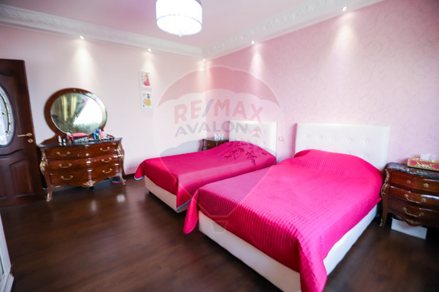 Villa for sale 609 m King Mariout (El Orouba Compound)