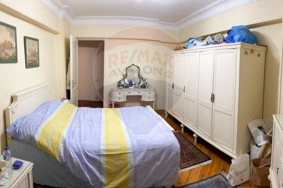 Apartment for rent 250 m Janaklis (Abu Qir St)