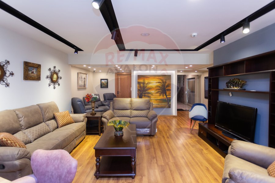 mezan for rent, 200 m, Laurent (Shaarawy St.)