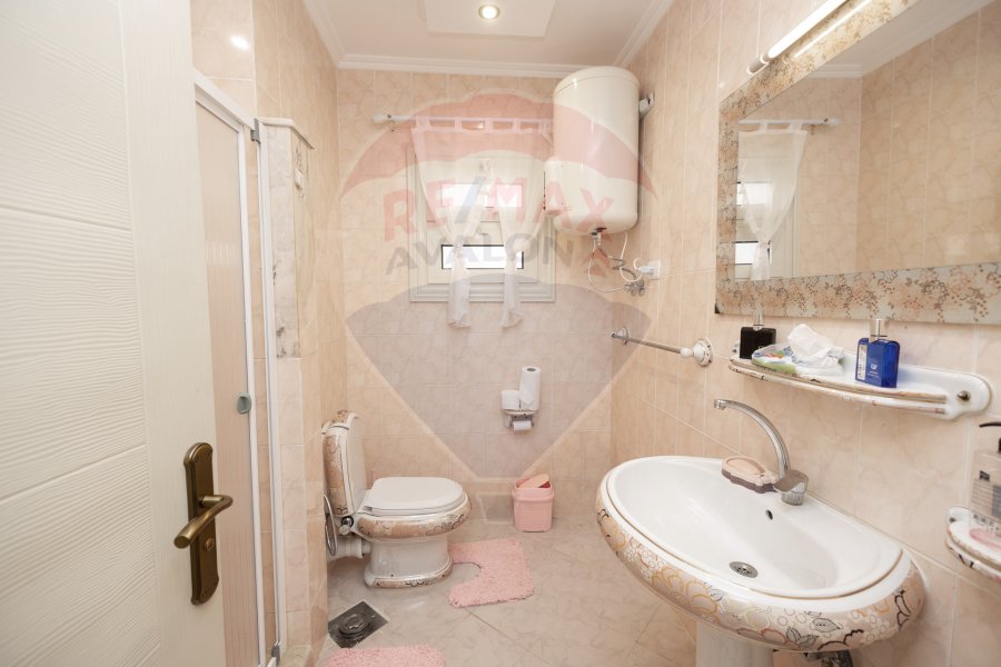 Ground chalet + Garden for Sale north coast (Granada village)
