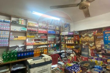 Shop for sale 65 m Alsoyof (Branched from Mostafa Kamel St.)