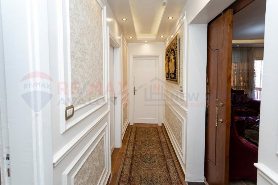 Apartment for sale 130 m Roshdy (police Mostafa Kamel Towers)